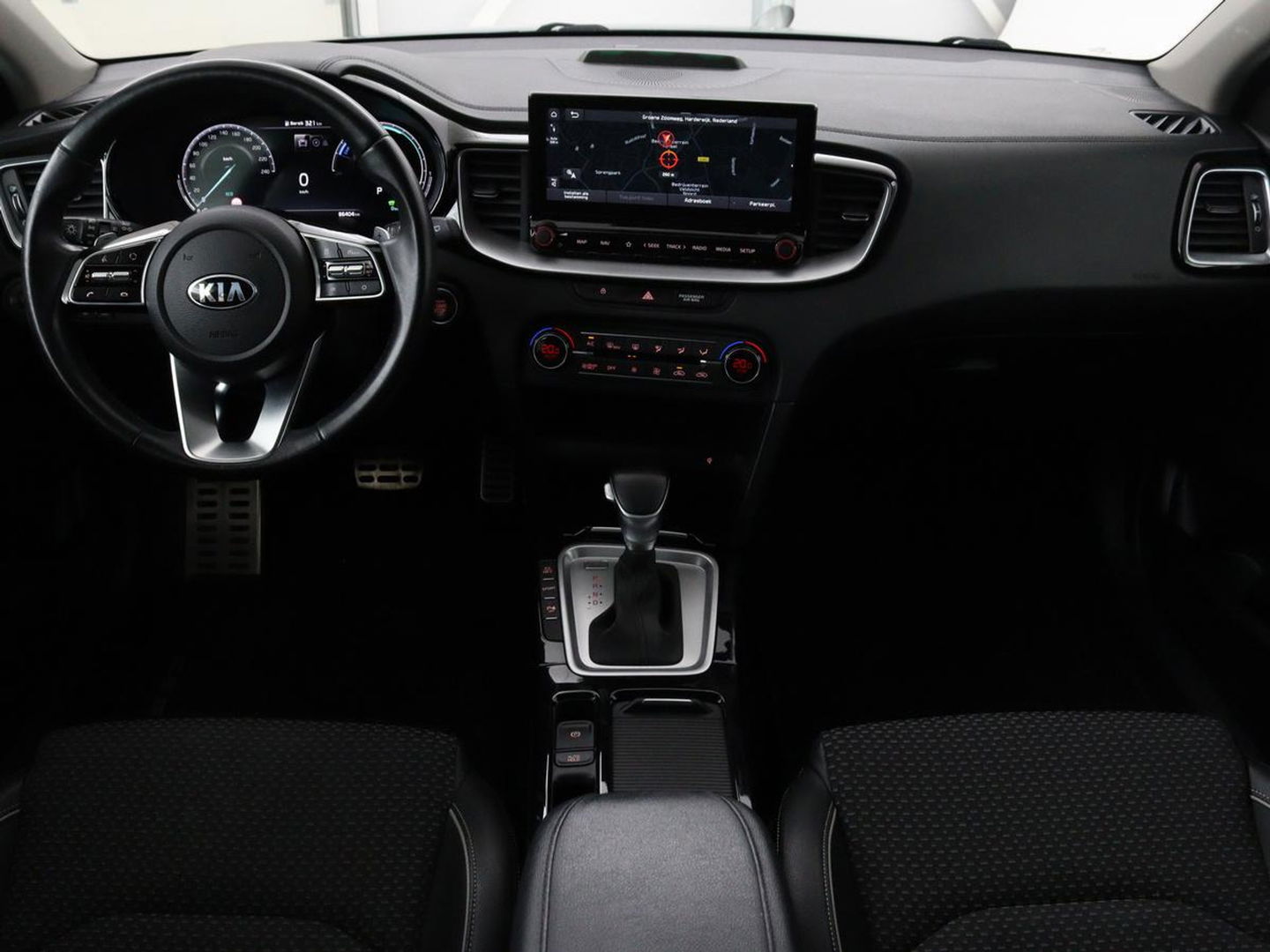 Kia Ceed 1.6 GDI PHEV DynamicPlusLine | Panoramadak | Cruise control | Climate control | Carplay | Elektrische achterklep | Dealer onderhouden