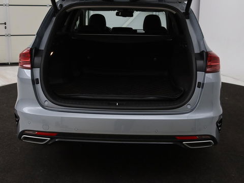 Kia Ceed 1.6 GDI PHEV DynamicPlusLine | Panoramadak | Cruise control | Climate control | Carplay | Elektrische achterklep | Dealer onderhouden
