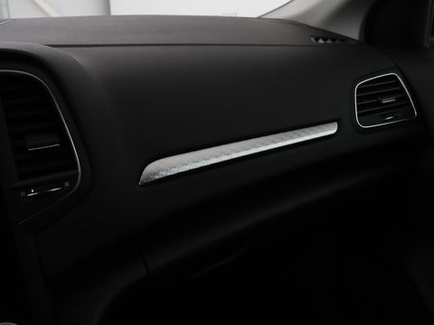 Renault Mégane 1.3 TCe Bns Ed. One | Leder | Stoel & Stuurverwarming | Trekhaak | Head-up | Adaptive cruise | Camera | BOSE | Climate control