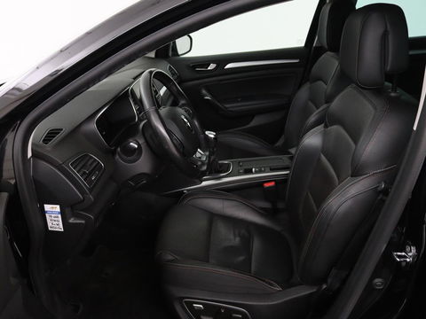 Renault Mégane 1.3 TCe Bns Ed. One | Leder | Stoel & Stuurverwarming | Trekhaak | Head-up | Adaptive cruise | Camera | BOSE | Climate control