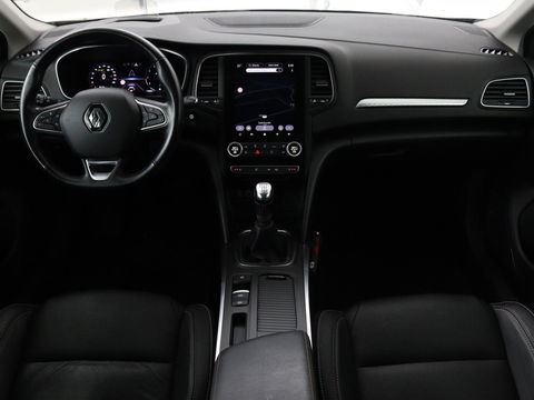 Renault Mégane 1.3 TCe Bns Ed. One | Leder | Stoel & Stuurverwarming | Trekhaak | Head-up | Adaptive cruise | Camera | BOSE | Climate control