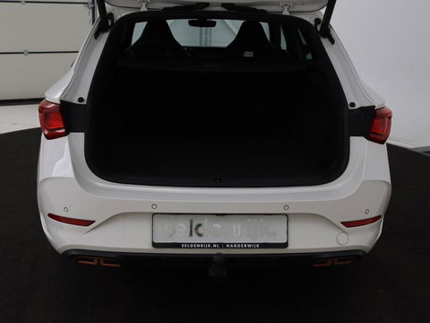 CUPRA Leon 1.4 e-Hybrid VZ Business | Camera | Stoel & Stuurverwarming | Adaptive cruise | Carplay | Elektrische achterklep | Trekhaak