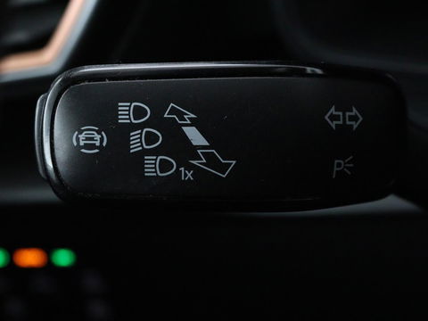 CUPRA Leon 1.4 e-Hybrid VZ Business | Camera | Stoel & Stuurverwarming | Adaptive cruise | Carplay | Elektrische achterklep | Trekhaak