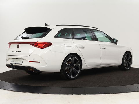 CUPRA Leon 1.4 e-Hybrid VZ Business | Camera | Stoel & Stuurverwarming | Adaptive cruise | Carplay | Elektrische achterklep | Trekhaak