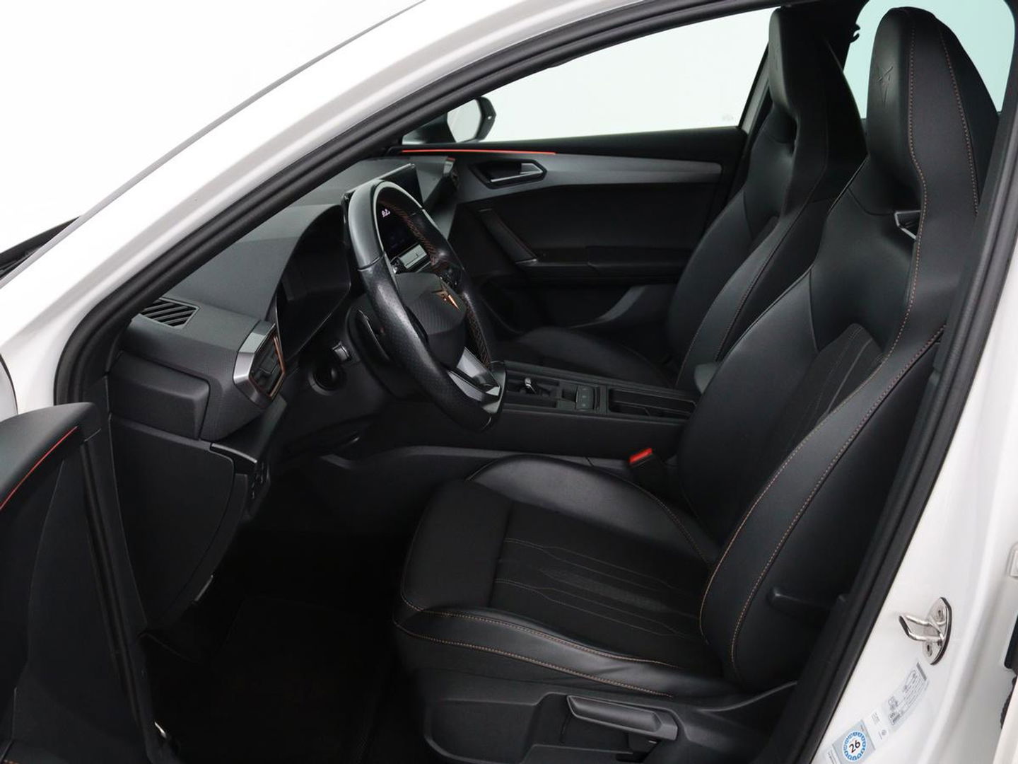 CUPRA Leon 1.4 e-Hybrid VZ Business | Camera | Stoel & Stuurverwarming | Adaptive cruise | Carplay | Elektrische achterklep | Trekhaak