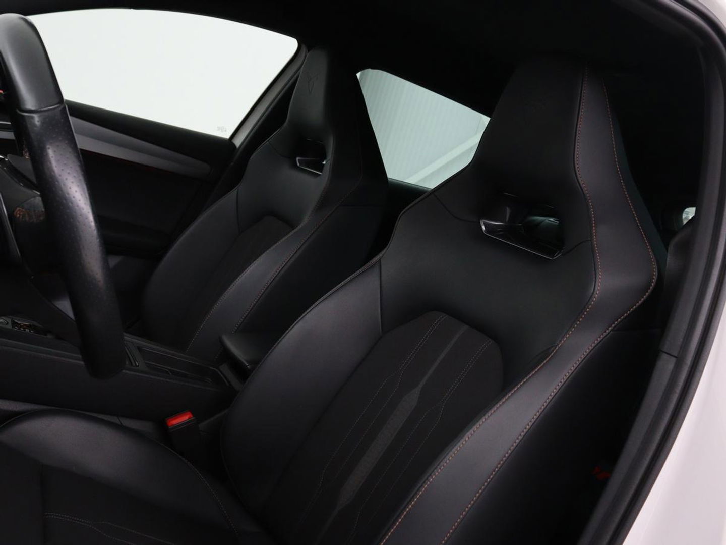 CUPRA Leon 1.4 e-Hybrid VZ Business | Camera | Stoel & Stuurverwarming | Adaptive cruise | Carplay | Elektrische achterklep | Trekhaak