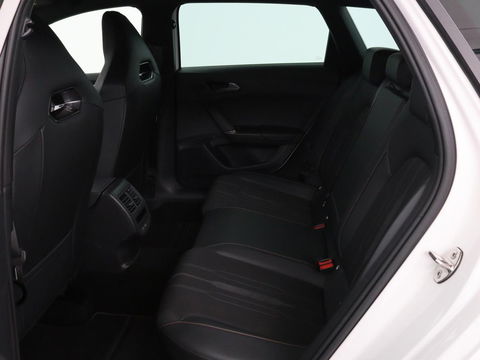 CUPRA Leon 1.4 e-Hybrid VZ Business | Camera | Stoel & Stuurverwarming | Adaptive cruise | Carplay | Elektrische achterklep | Trekhaak