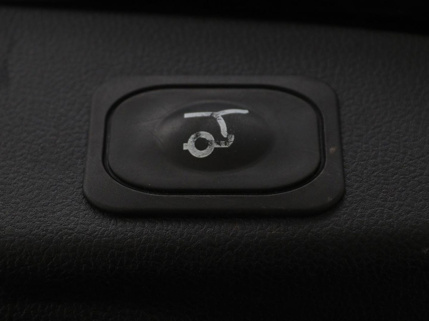 Ford Focus 1.0 EcoBoost Titanium X Business | Automaat | Stoel & Stuurverwarming | Camera | Trekhaak | Adaptive cruise | LED