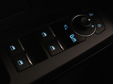 Ford Focus 1.0 EcoBoost Titanium X Business | Automaat | Stoel & Stuurverwarming | Camera | Trekhaak | Adaptive cruise | LED
