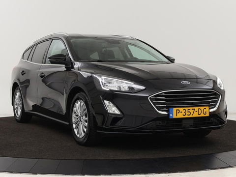 Ford Focus 1.0 EcoBoost Titanium X Business | Automaat | Stoel & Stuurverwarming | Camera | Trekhaak | Adaptive cruise | LED