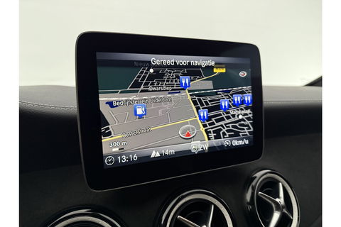 Mercedes-Benz CLA-Klasse 180 AMG LED Clima Cruise Navigatie Parkeersensoren 18"LMV
