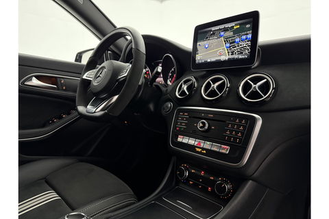 Mercedes-Benz CLA-Klasse 180 AMG LED Clima Cruise Navigatie Parkeersensoren 18"LMV