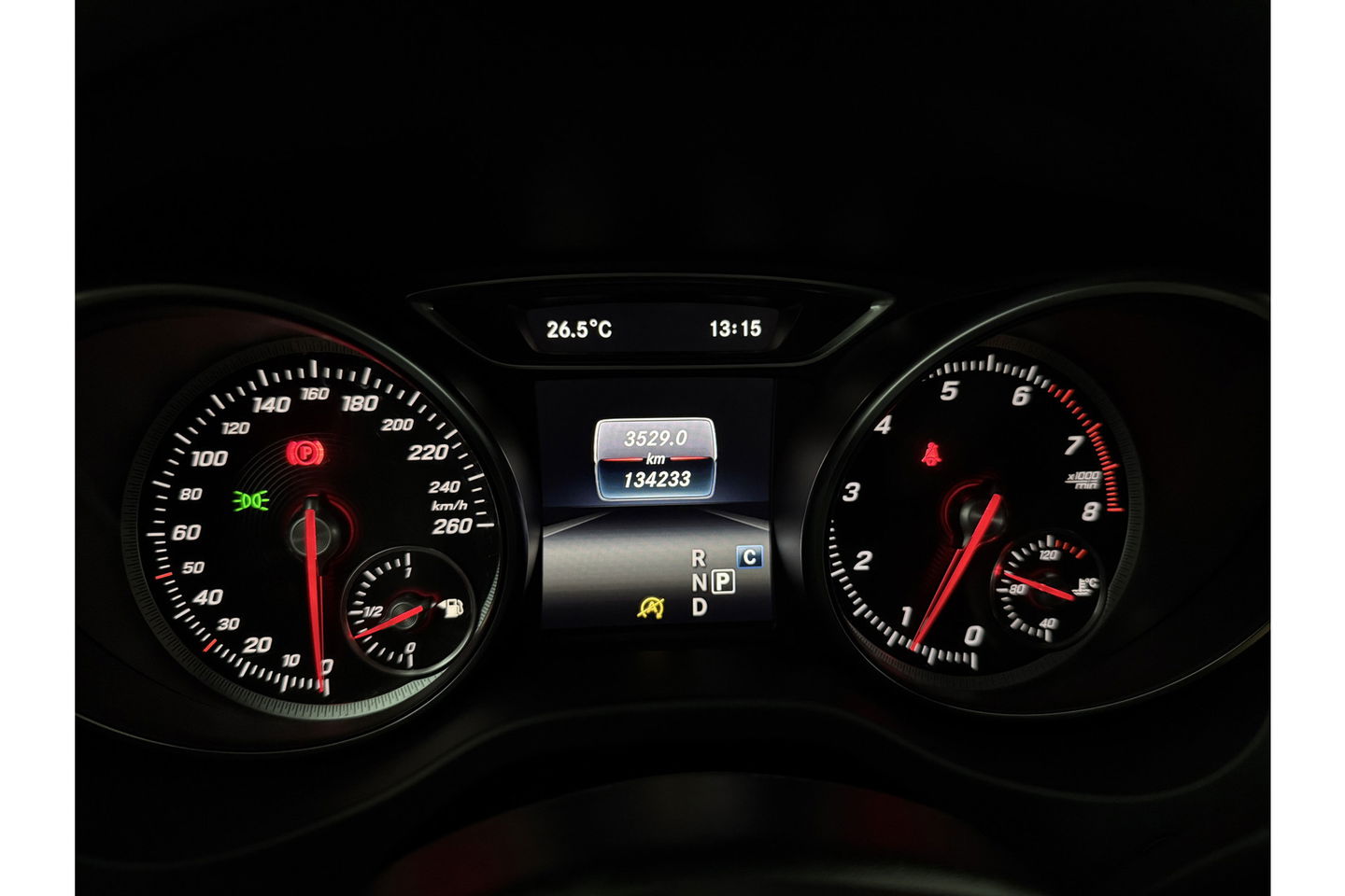 Mercedes-Benz CLA-Klasse 180 AMG LED Clima Cruise Navigatie Parkeersensoren 18"LMV