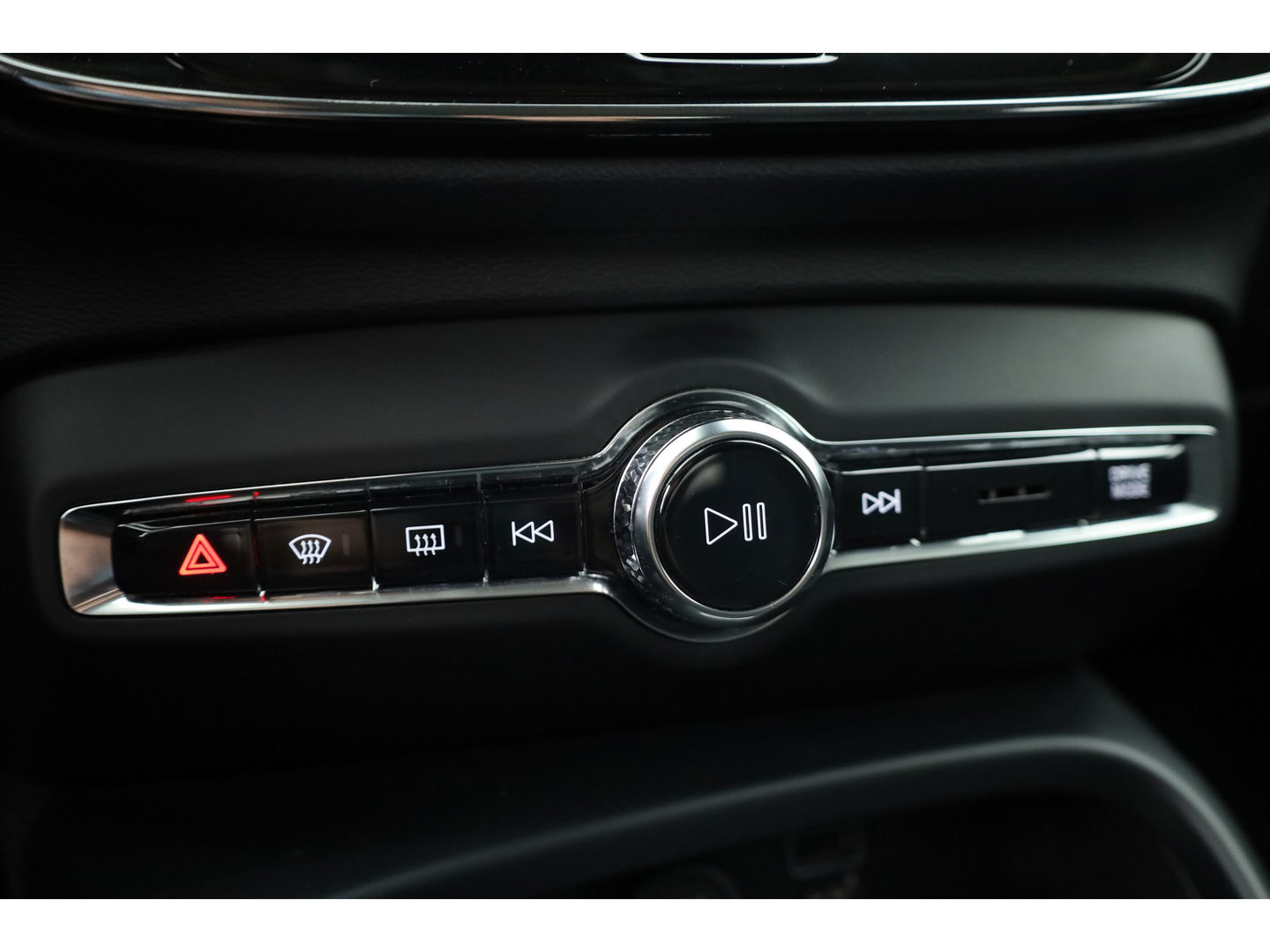 Volvo XC40 T5 Recharge Inscription Expression | Trekhaak | Pilot Assist | ACC | Camera | Stoel + stuurverw. |