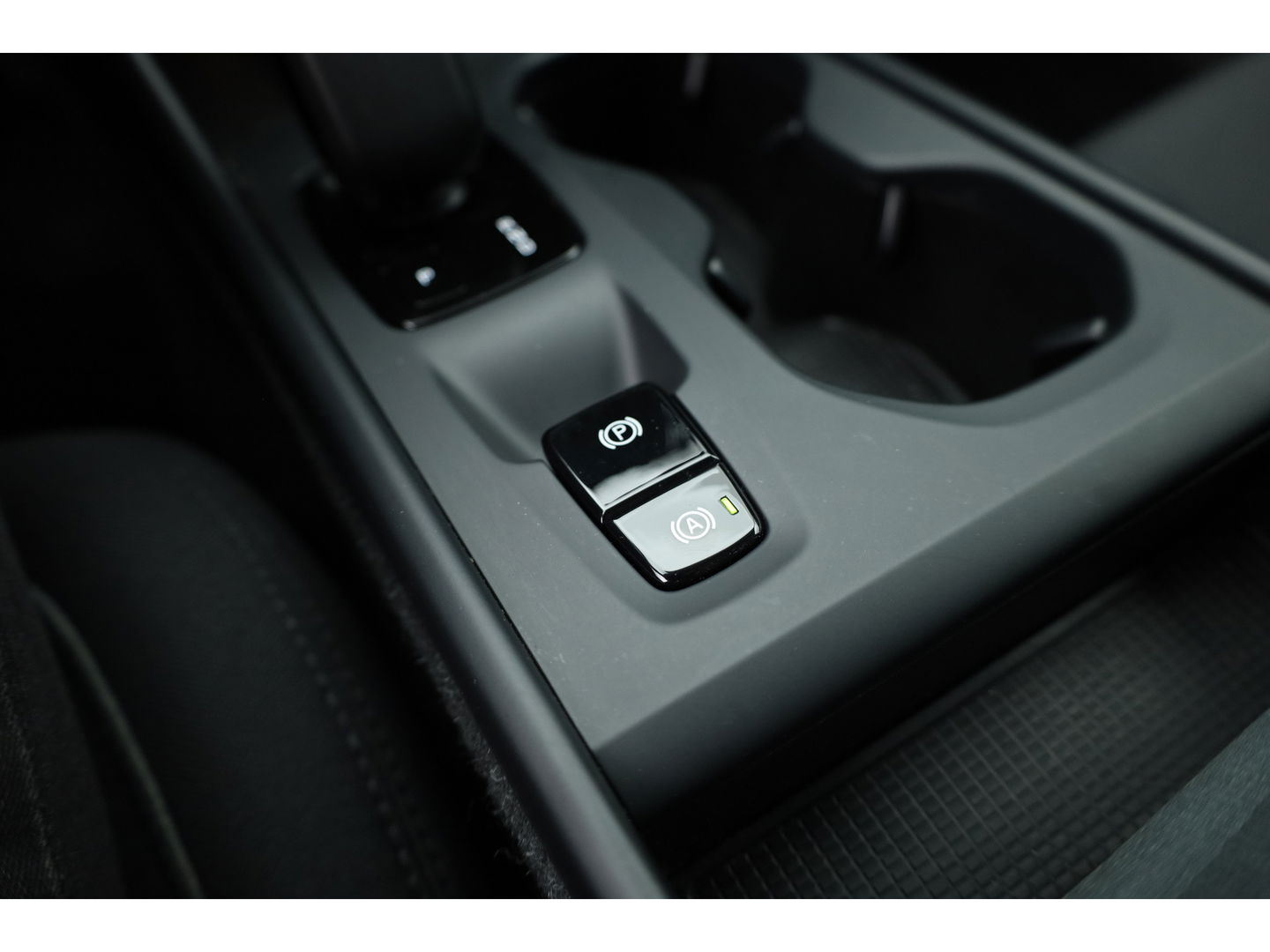 Volvo XC40 T5 Recharge Inscription Expression | Trekhaak | Pilot Assist | ACC | Camera | Stoel + stuurverw. |
