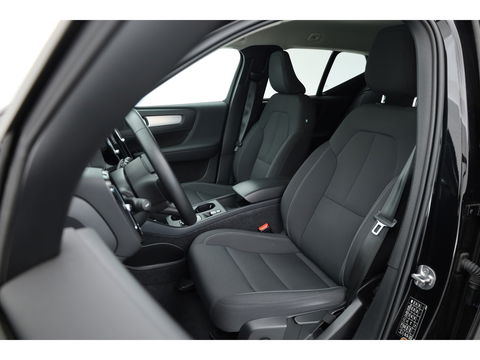 Volvo XC40 T5 Recharge Inscription Expression | Trekhaak | Pilot Assist | ACC | Camera | Stoel + stuurverw. |