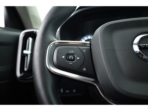 Volvo XC40 T5 Recharge Inscription Expression | Trekhaak | Pilot Assist | ACC | Camera | Stoel + stuurverw. |