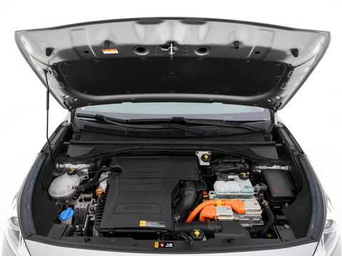 Kia Niro 1.6 GDi Hybrid ExecutiveLine Aut. *LEATHER-FABRIC | NAVI-FULLMAP | KEYLESS | CAMERA | COMFORT-SEATS | DIGI-COCKPIT | LANE-ASSIST | ECC | CARPLAY | PDC | 16''ALU*