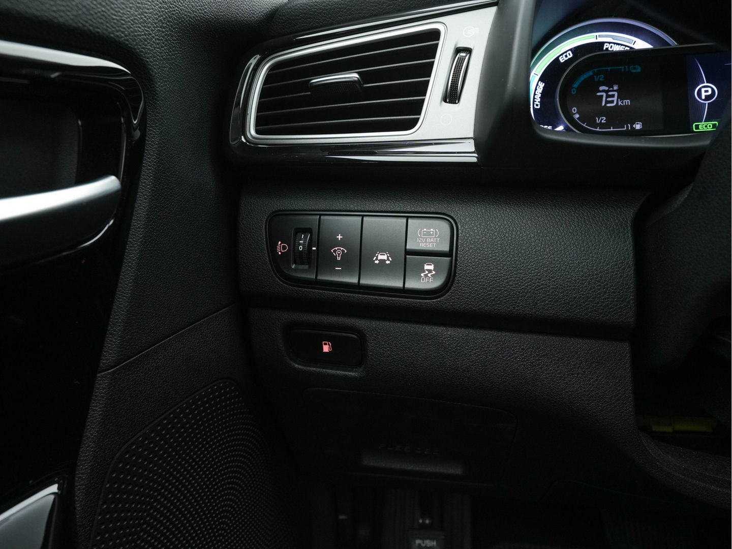 Kia Niro 1.6 GDi Hybrid ExecutiveLine Aut. *LEATHER-FABRIC | NAVI-FULLMAP | KEYLESS | CAMERA | COMFORT-SEATS | DIGI-COCKPIT | LANE-ASSIST | ECC | CARPLAY | PDC | 16''ALU*