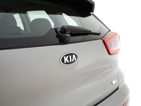 Kia Niro 1.6 GDi Hybrid ExecutiveLine Aut. *LEATHER-FABRIC | NAVI-FULLMAP | KEYLESS | CAMERA | COMFORT-SEATS | DIGI-COCKPIT | LANE-ASSIST | ECC | CARPLAY | PDC | 16''ALU*