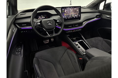 Škoda Enyaq 80 Sportline | ELEKTRISCH | 204PK Pano Sfeer Carplay Head up Display LED Trekhaak Virtual Navi Clima Cruise 21"LMV PDC