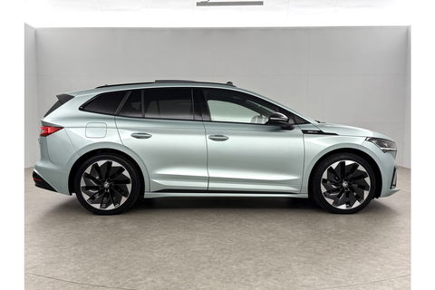 Škoda Enyaq 80 Sportline | ELEKTRISCH | 204PK Pano Sfeer Carplay Head up Display LED Trekhaak Virtual Navi Clima Cruise 21"LMV PDC
