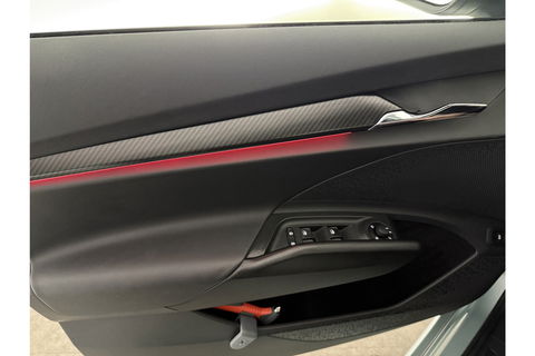Škoda Enyaq 80 Sportline | ELEKTRISCH | 204PK Pano Sfeer Carplay Head up Display LED Trekhaak Virtual Navi Clima Cruise 21"LMV PDC
