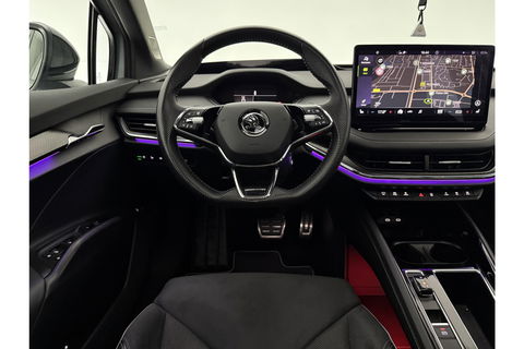 Škoda Enyaq 80 Sportline | ELEKTRISCH | 204PK Pano Sfeer Carplay Head up Display LED Trekhaak Virtual Navi Clima Cruise 21"LMV PDC
