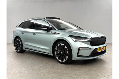 Škoda Enyaq 80 Sportline | ELEKTRISCH | 204PK Pano Sfeer Carplay Head up Display LED Trekhaak Virtual Navi Clima Cruise 21"LMV PDC