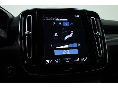 Volvo XC40 1.5 T4 Recharge R-Design | Stoel + stuurverwarming | 20 '' | Camera | Apple Carplay |