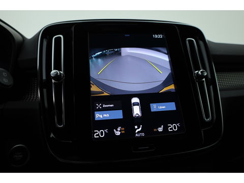 Volvo XC40 1.5 T4 Recharge R-Design | Stoel + stuurverwarming | 20 '' | Camera | Apple Carplay |