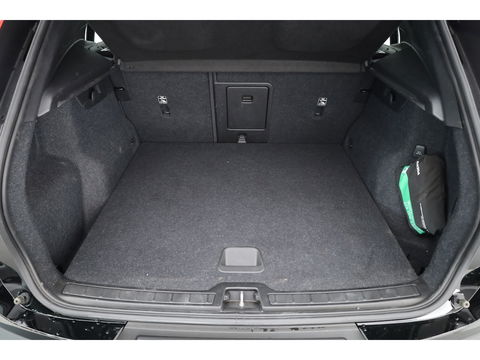Volvo XC40 1.5 T4 Recharge R-Design | Stoel + stuurverwarming | 20 '' | Camera | Apple Carplay |