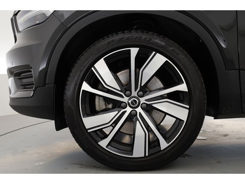 Volvo XC40 1.5 T4 Recharge R-Design | Stoel + stuurverwarming | 20 '' | Camera | Apple Carplay |