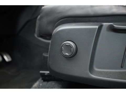 Volvo XC40 1.5 T4 Recharge R-Design | Stoel + stuurverwarming | 20 '' | Camera | Apple Carplay |