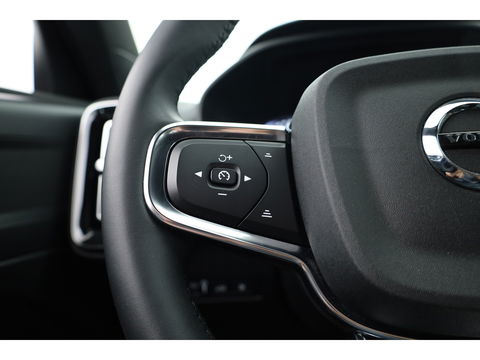 Volvo XC40 1.5 T4 Recharge R-Design | Stoel + stuurverwarming | 20 '' | Camera | Apple Carplay |