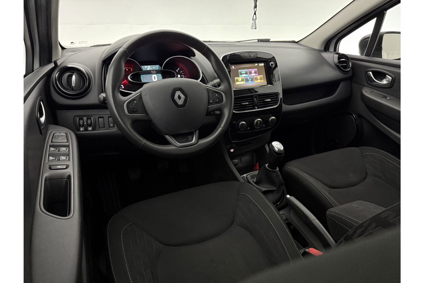 Renault Clio 0.9 TCe Limited Carplay Cruise LED Airco Parkeersensoren 16"LMV