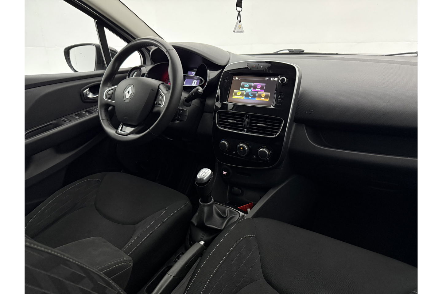 Renault Clio 0.9 TCe Limited Carplay Cruise LED Airco Parkeersensoren 16"LMV