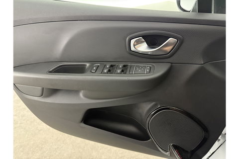 Renault Clio 0.9 TCe Limited Carplay Cruise LED Airco Parkeersensoren 16"LMV