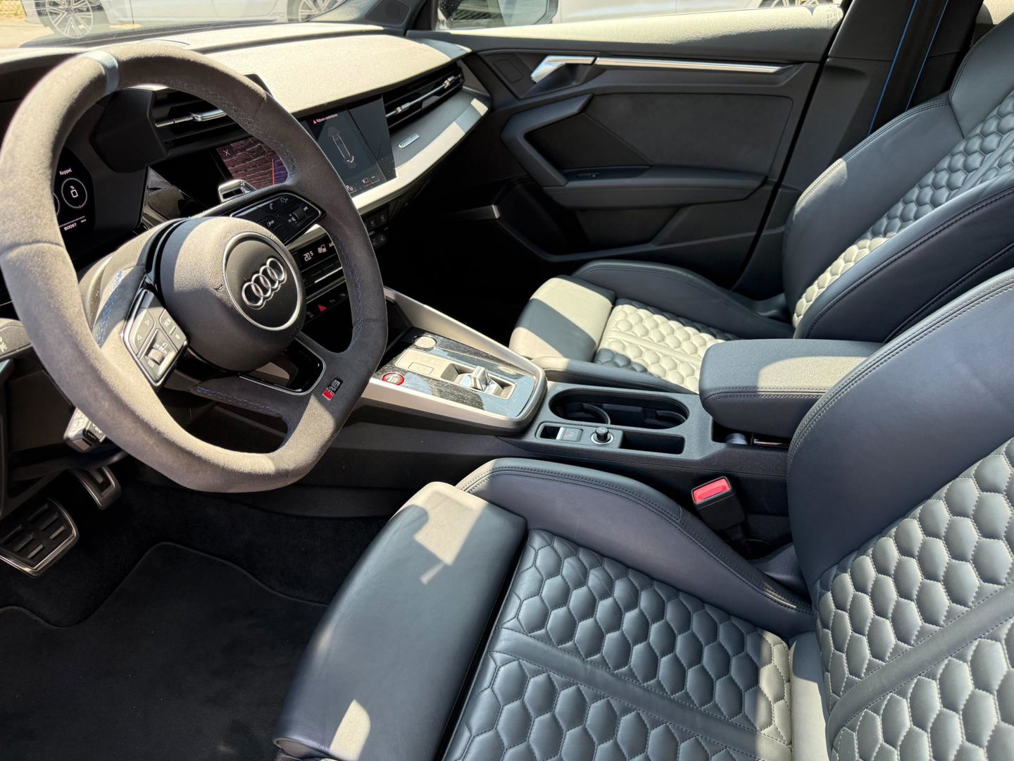 Audi A3 Sportback 2.5 TFSI RS 3 quattro PANO|HUD|Adaptive|B&O