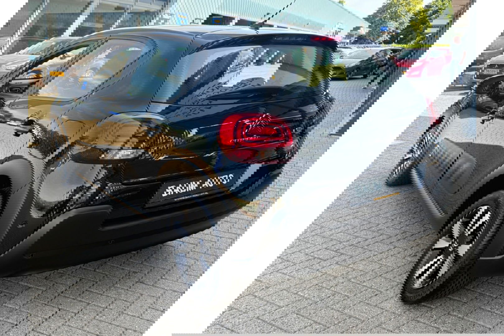 Citroën C3 1.2 PT SHINE AUTOMAAT 110PK AIRCO NAVI PDC-CAMERA CRUISE.