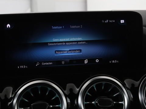 Mercedes-Benz GLA 250 e AMG Luxury | Panoramadak | Stoelverwarming | Sfeerverlichting | Keyless | Widescreen |  LMV 19 inch | Trekhaak wegklapbaar