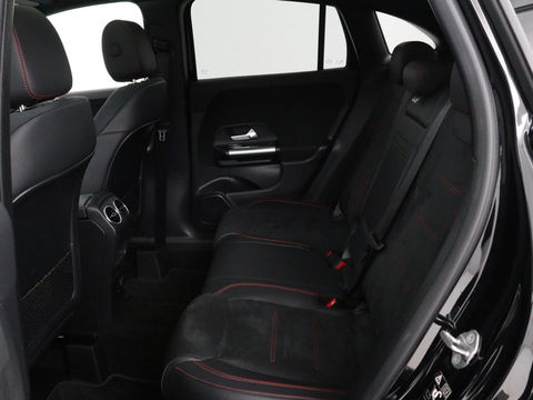 Mercedes-Benz GLA 250 e AMG Luxury | Panoramadak | Stoelverwarming | Sfeerverlichting | Keyless | Widescreen |  LMV 19 inch | Trekhaak wegklapbaar