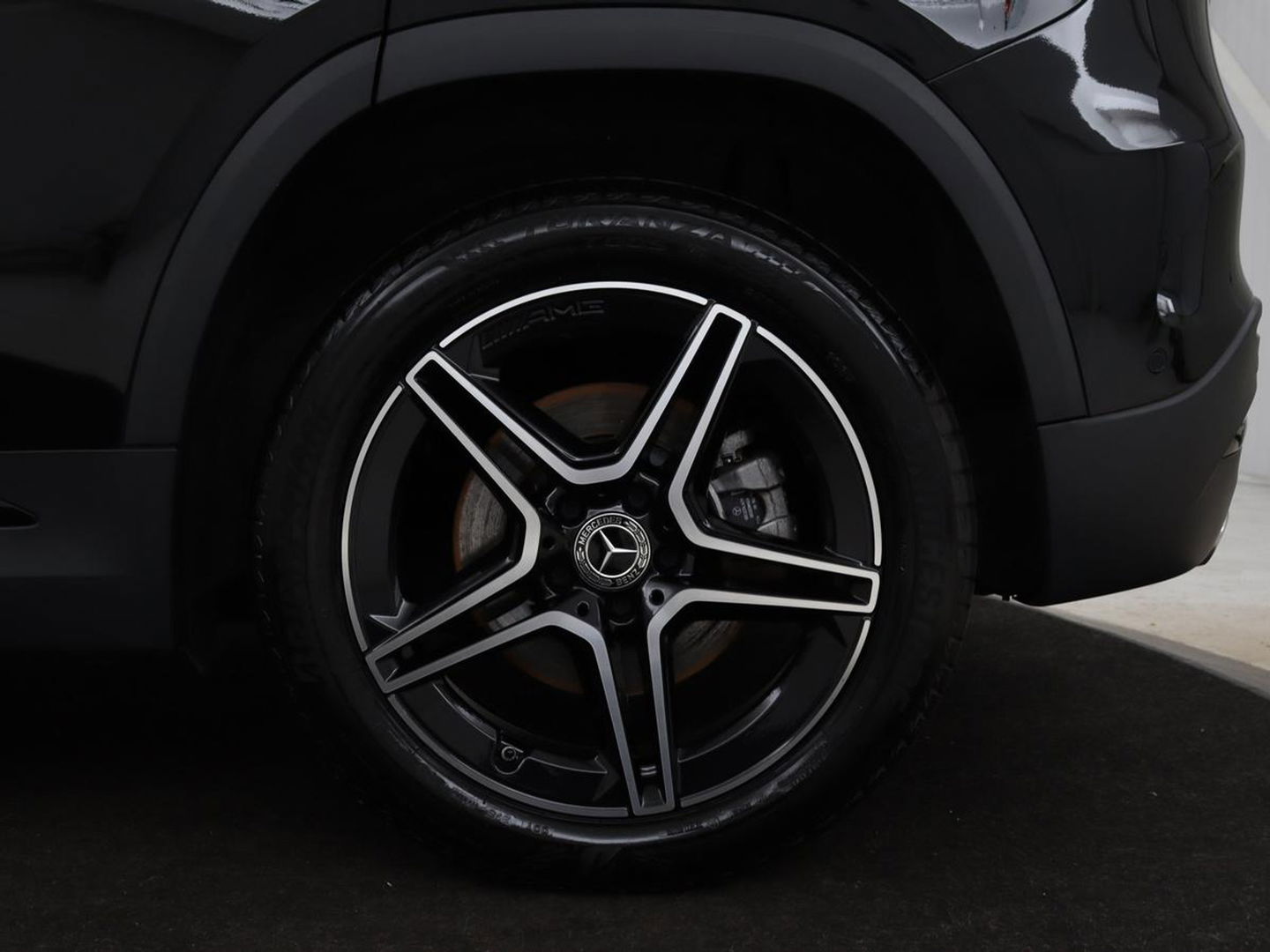 Mercedes-Benz GLA 250 e AMG Luxury | Panoramadak | Stoelverwarming | Sfeerverlichting | Keyless | Widescreen |  LMV 19 inch | Trekhaak wegklapbaar