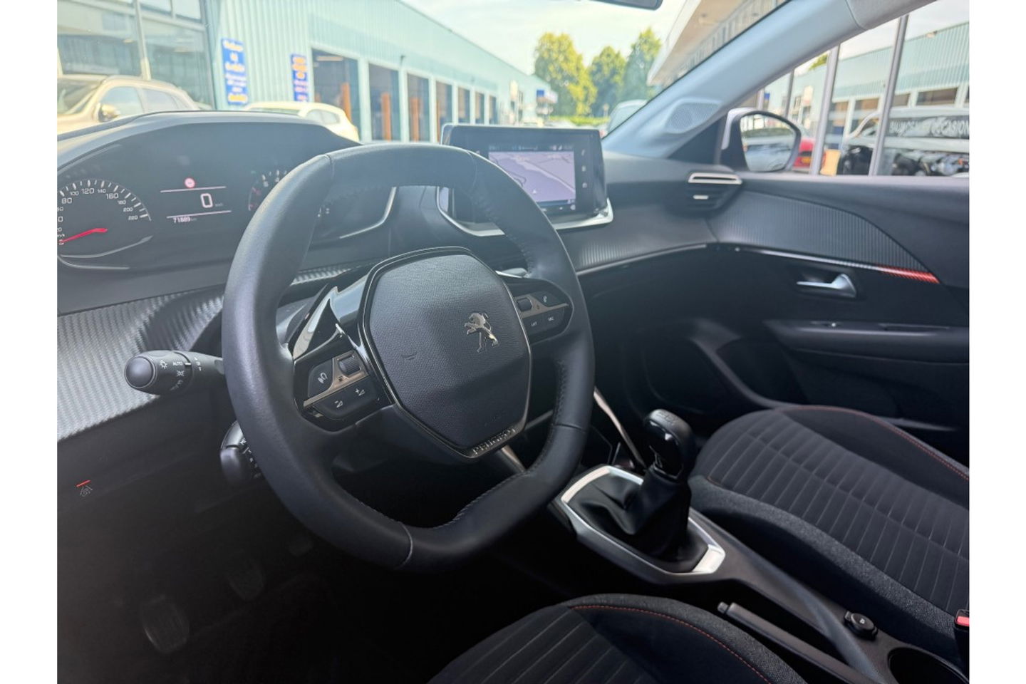 Peugeot 208 1.2 PT ACTIVE PACK AIRCO CRUISE NAVI PDC.