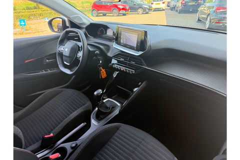 Peugeot 208 1.2 PT ACTIVE PACK AIRCO CRUISE NAVI PDC.