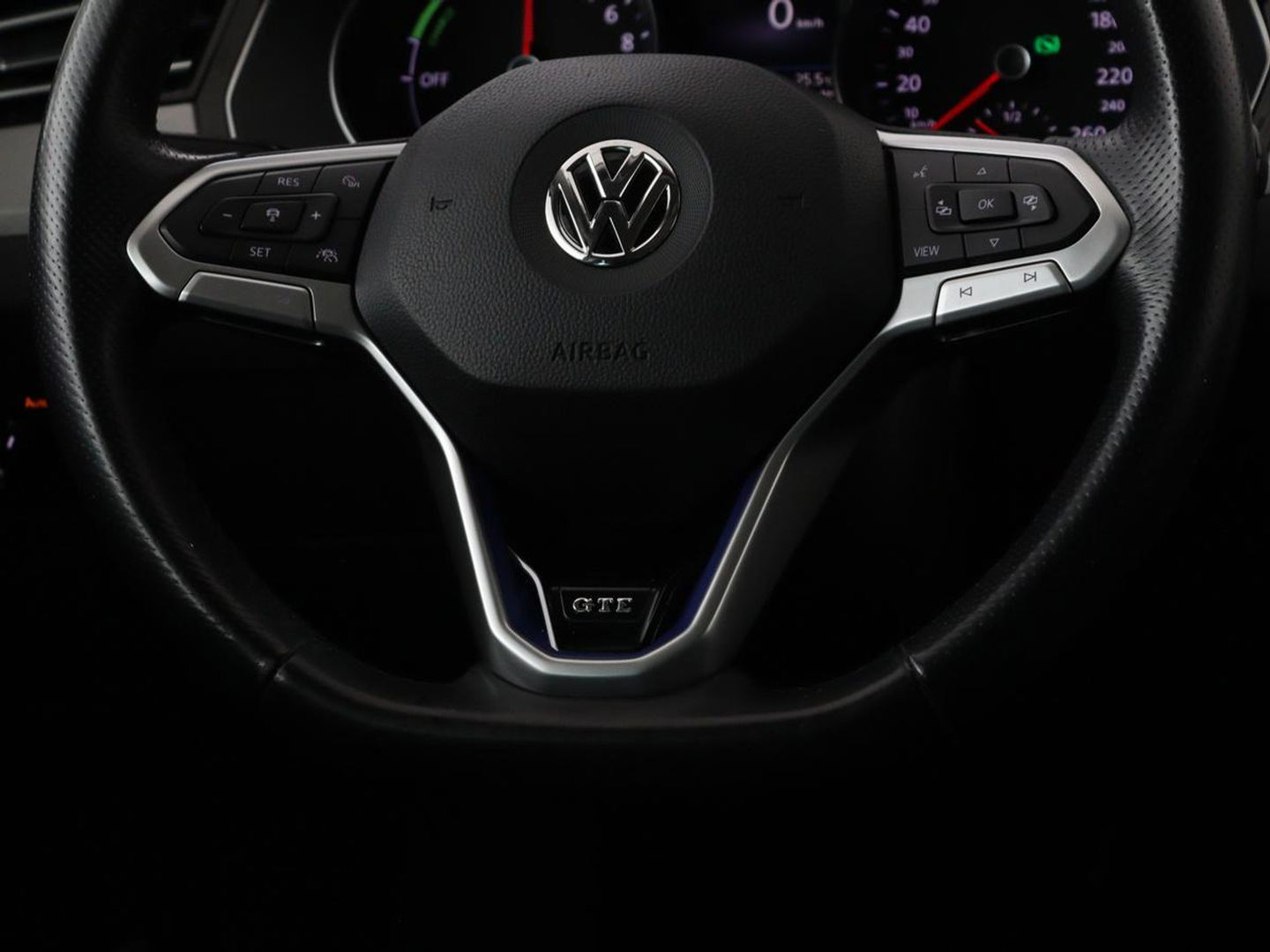 Volkswagen Passat Variant 1.4 TSI PHEV GTE Business | Panoramadak | Massage | Stoelverwarming | Adaptive cruise | Camera | Elektrische achterklep