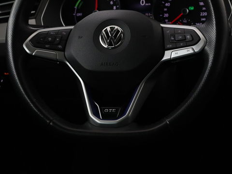 Volkswagen Passat Variant 1.4 TSI PHEV GTE Business | Panoramadak | Massage | Stoelverwarming | Adaptive cruise | Camera | Elektrische achterklep
