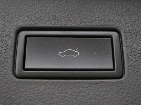 Volkswagen Passat Variant 1.4 TSI PHEV GTE Business | Panoramadak | Massage | Stoelverwarming | Adaptive cruise | Camera | Elektrische achterklep