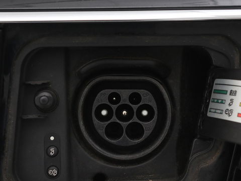 Volkswagen Passat Variant 1.4 TSI PHEV GTE Business | Panoramadak | Massage | Stoelverwarming | Adaptive cruise | Camera | Elektrische achterklep