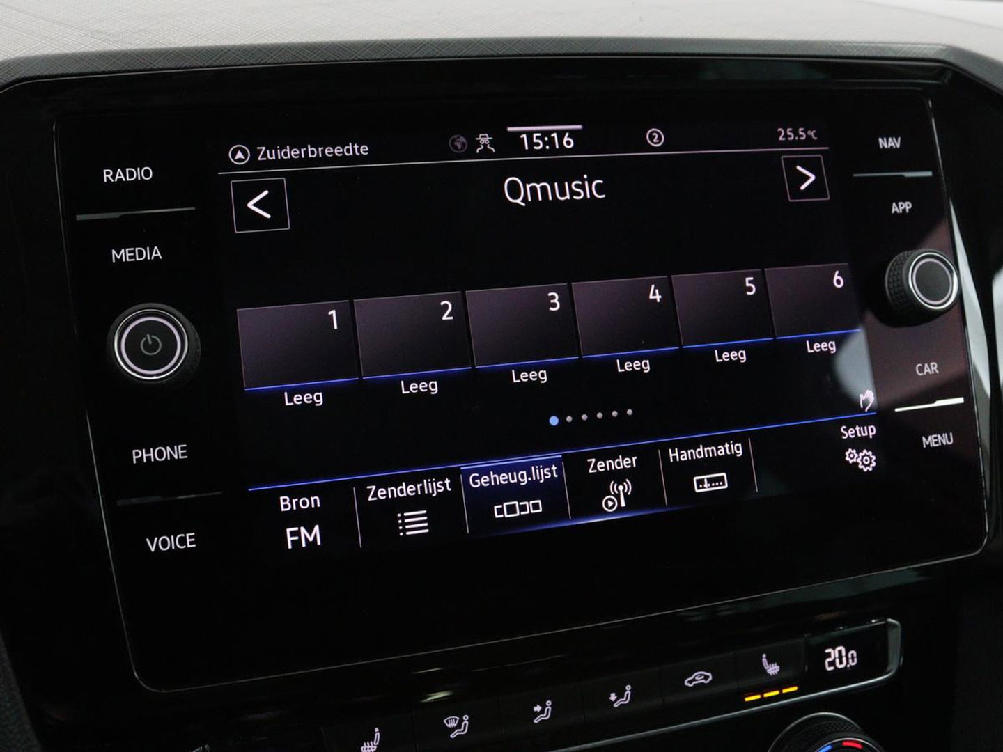 Volkswagen Passat Variant 1.4 TSI PHEV GTE Business | Panoramadak | Massage | Stoelverwarming | Adaptive cruise | Camera | Elektrische achterklep